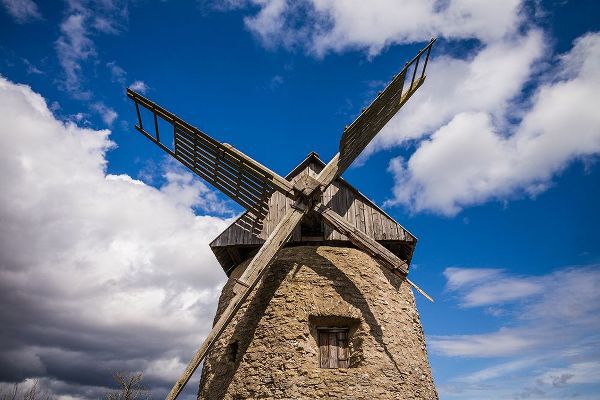 Bibikow, Walter 아티스트의 Sweden-Gotland Island-Botvatte-old windmill작품입니다.